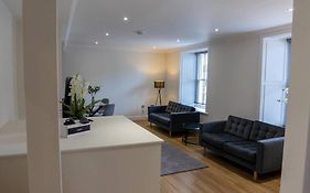 Argyle Square Apartment